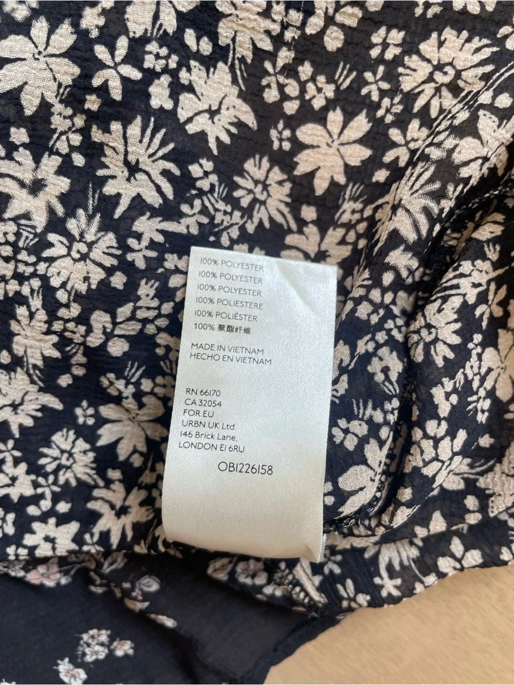 Free People Serena Printed Blouse in Black - Picture 12 of 14